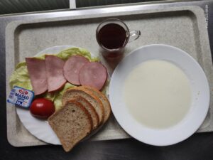 09.10.2023 SP ZOZ Szpital Specjalistyczny MSWiA w Otwocku Śniadanie, dieta podstawowa: